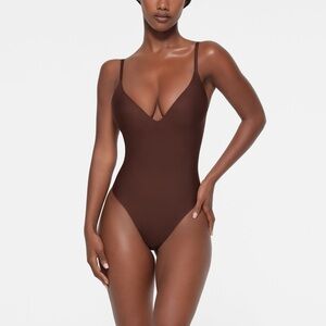Skims Body NWT MSRP $128 Super Push Up Bodysuit - Size Large